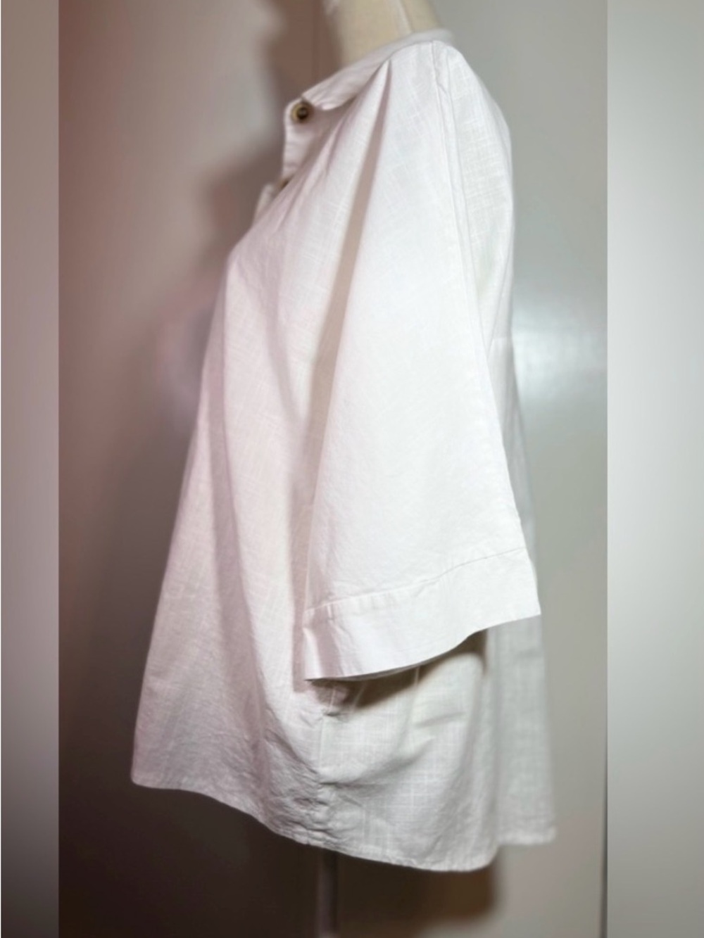 2 - Tops Bundle - 1- Red Linen/Cotton and 1-White Cotton Button Down Large - Picture 6 of 15